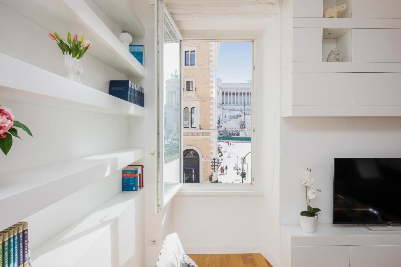 Amazing Vista Piazza Venezia Apartment Rome Bagian luar foto